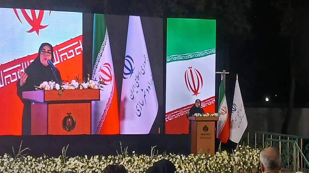 خبرنگاران راویان شکوه انسانیت در روز‌های سخت هستند/ تقدیر از مدیریت جهادی در وزارت راه