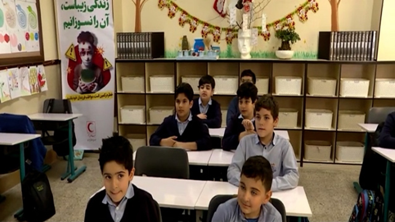 پیشگیری از حوادث چهارشنبه سوری با آموزش ایمنی و آگاهیسازی در مدارس + فیلم