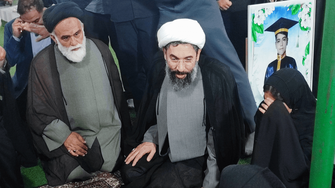 نماینده رهبر انقلاب: جنایات دشمن برای جوانان روایت شود