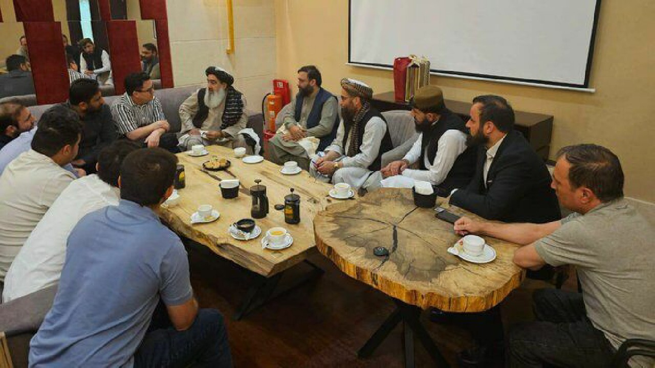 جلالی در دیدار با نخبگان افغانستانی؛ به افغانستان برگردید