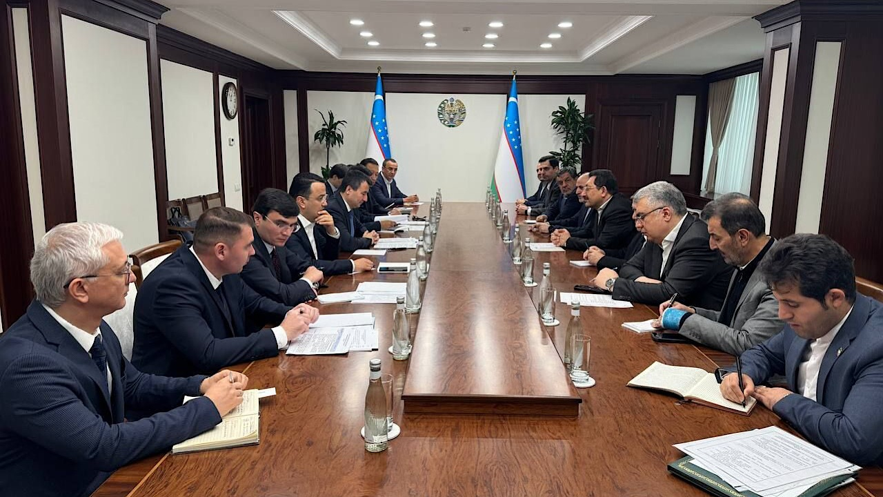 سند جامع همکاریهای ایران و ازبکستان برای امضای سران دو کشور آماده شد