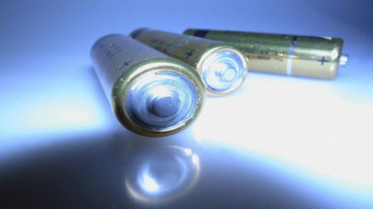 روشی نوآورانه که طول عمر باتریهای لیتیوم-یون با ظرفیت بالا را افزایش میدهد