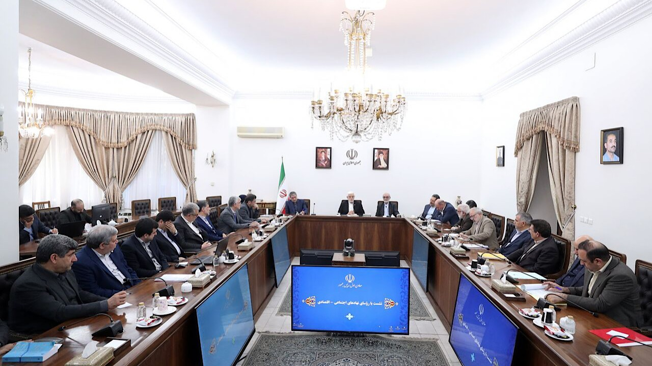 تاکید معاون اول رئیس‌جمهور بر تقویت تقسیم‌کار ملی برای معیشت مردم