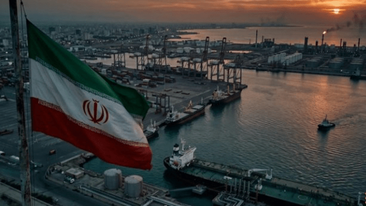 قمار ترامپ با «روز دی» اقتصادی؛ آیا این بار ایران تسلیم می‌شود؟