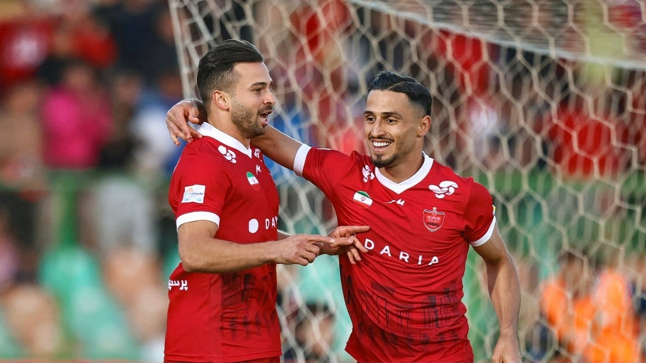 علیپور: همه چیز در پرسپولیس گل‌وبلبل نیست/ قراردادهای ما درست نشده است