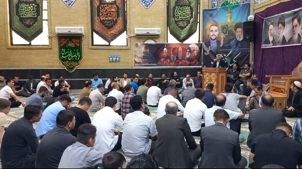 یادبود شهید رئیسی با حضور مهاجران افغانستانی در تهران + فیلم