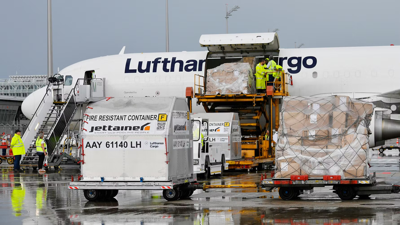 لوفتهانزا ارسال محمولههای نظامی به تلآویو را متوقف کرد