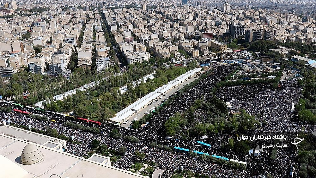 نمایش اقتدار و انسجام ملی در جمعه نصر