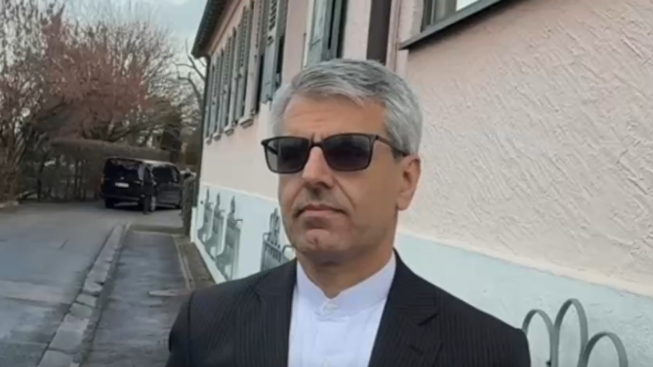 بقایی: وارد جزئیات رفع تحریم‌ها و بحث هسته‌ای شده‌ایم/ مذاکرات جدی است