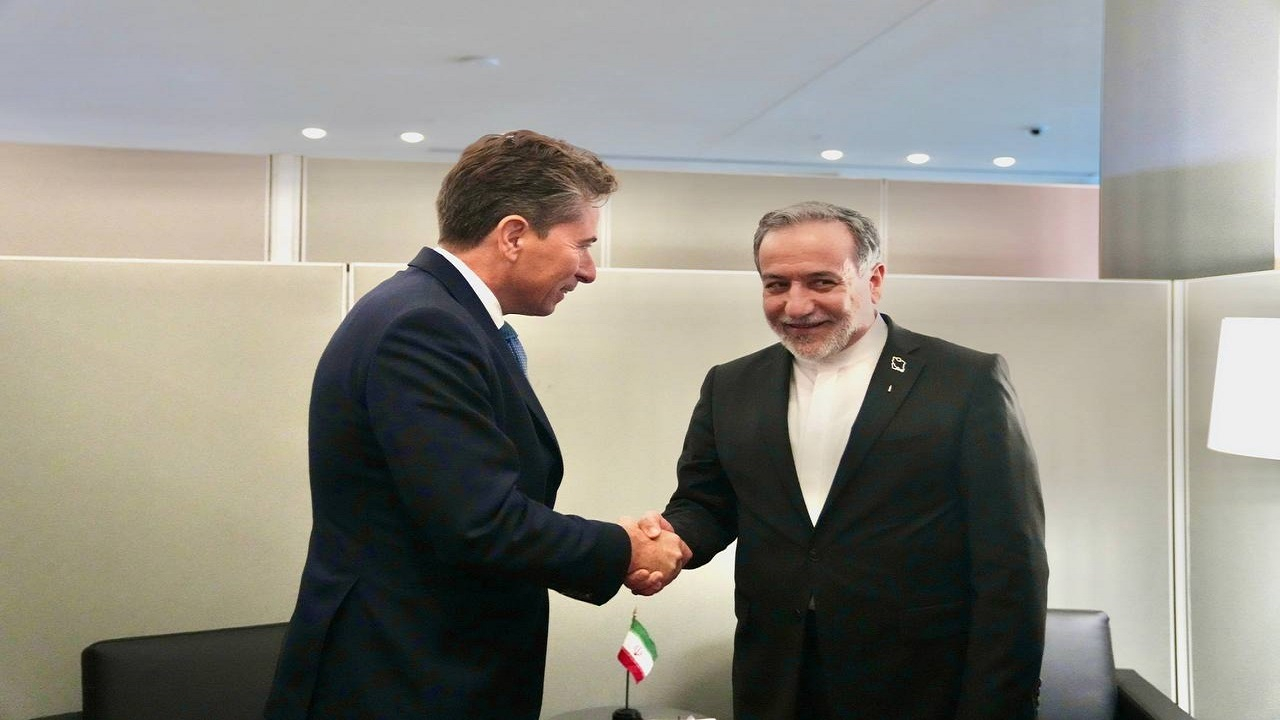 دیدار رئیس امور بشردوستانه سازمان ملل با وزیر امور خارجه کشورمان