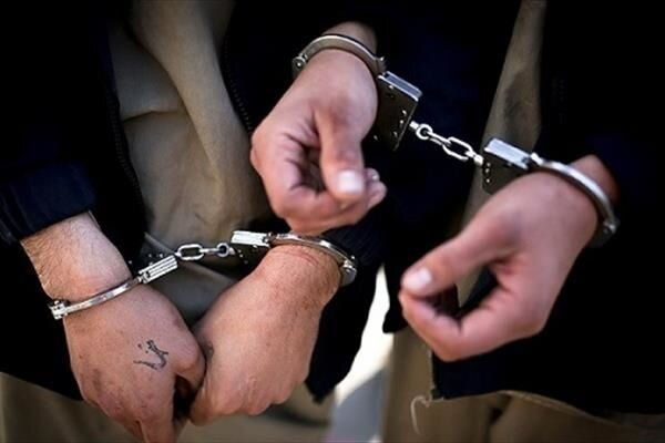 کشف دستگاه گنج یاب غیر مجاز در بیجار/۳نفر دستگیر شدند