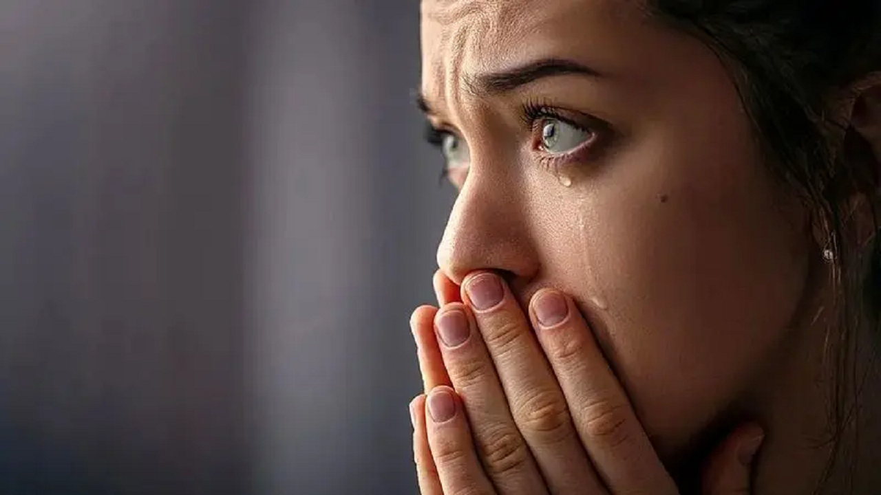 چرا احساس کردن درد، کلید شفای عاطفی است؟