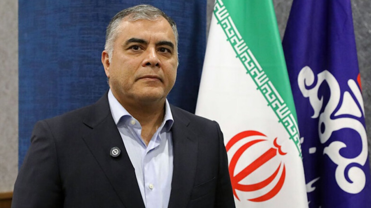 وزیر نفت:
نگران معامله آمریکا با مشتریان نفت ایران نباشید