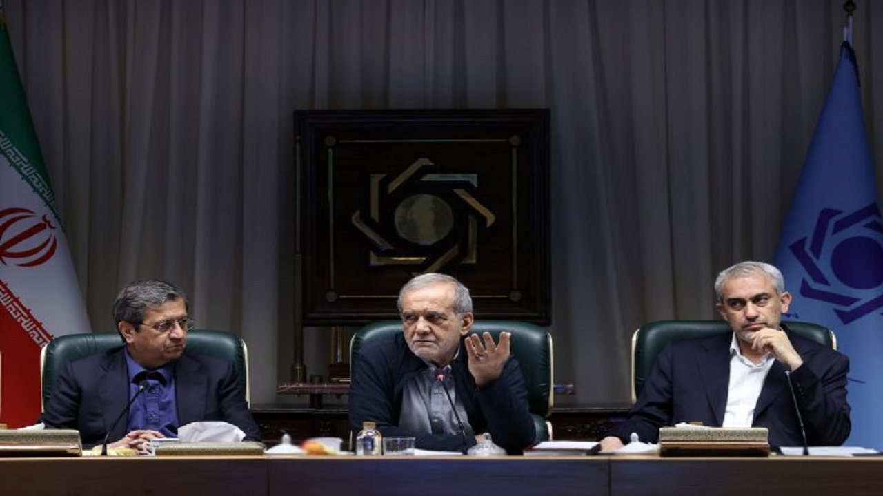 تأکید پزشکیان بر هماهنگی کامل برای حفظ ثبات اقتصادی کشور