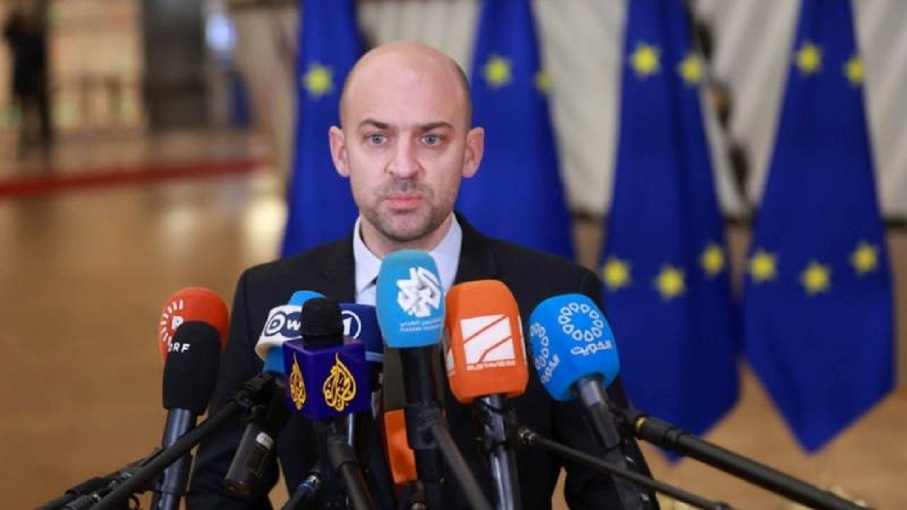 بارو از تحریم‌های جدید اروپا علیه ایران خبر داد