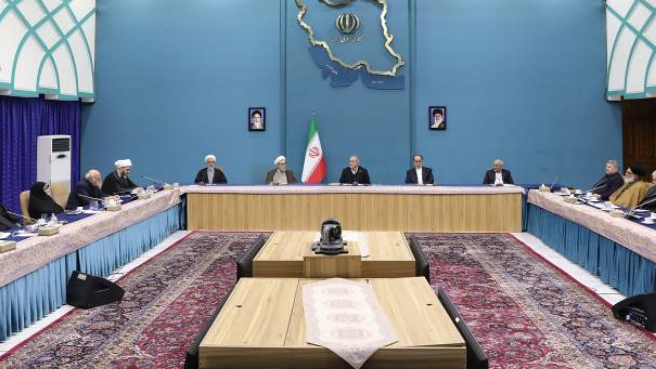 پزشکیان: دهه فجر فرصتی مغتنم برای تجلی دوباره ارزشهاست