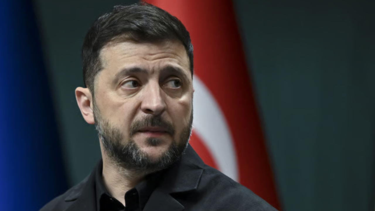 پولیتیکو: اوکراین نگران است آمریکا زلنسکی را «دور بزند»