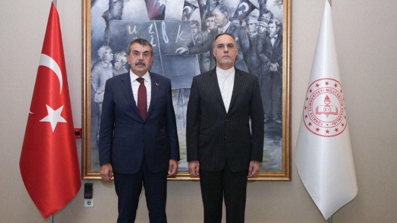 توسعه تعاملات آموزشی، محور رایزنی سفیر ایران با وزیر آموزش ملی ترکیه