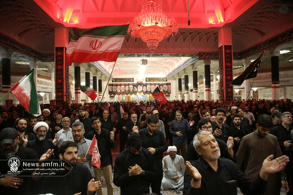 گزارش تصویری؛ زائران حرم بانوی کرامت در سوگ ام ابیها اشک ماتم ریختند