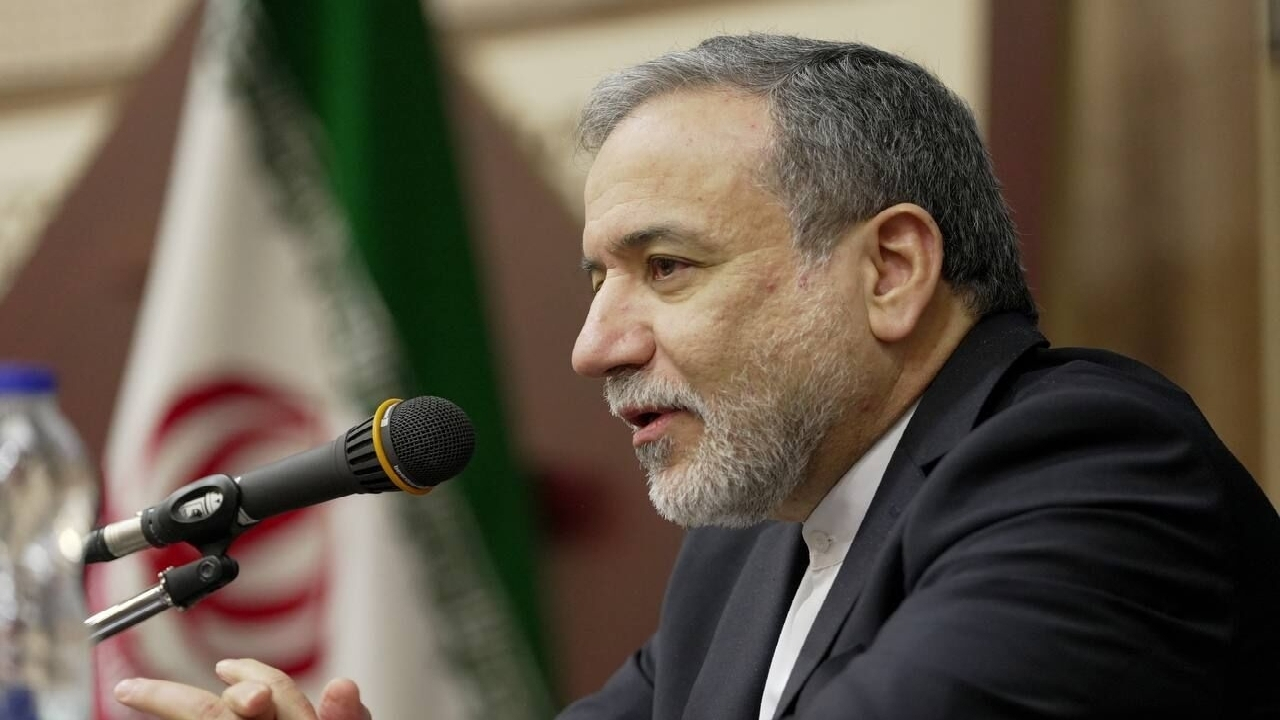 عراقچی: وزارت خارجه از تلاش برای رفع تحریم غافل نیست/ ضرورت رشد اقتصاد ایران