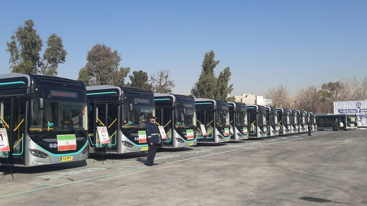 بهره‌برداری از اتوبوس‌های جدید و پایانه شارژ برقی تهران