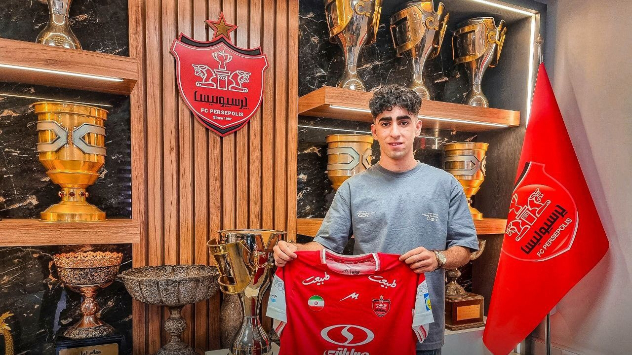 اقدام عجیب آقای مربی علیه پدیده پرسپولیسی؛ قرمز‌ها چطور ستاره جوان را از دست دادند؟