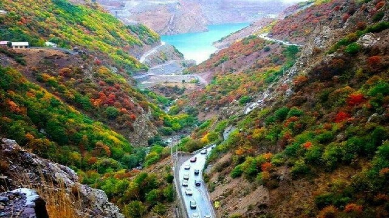 جاده چالوس بازگشایی شد/ ترافیک سنگین در محور هراز و آزادراه‌های منتهی به تهران
