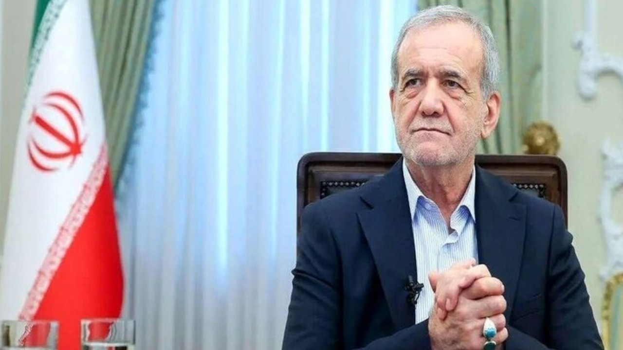 پزشکیان: با تمامیت‌خواهی برخی در منطقه برخورد می‌کنیم