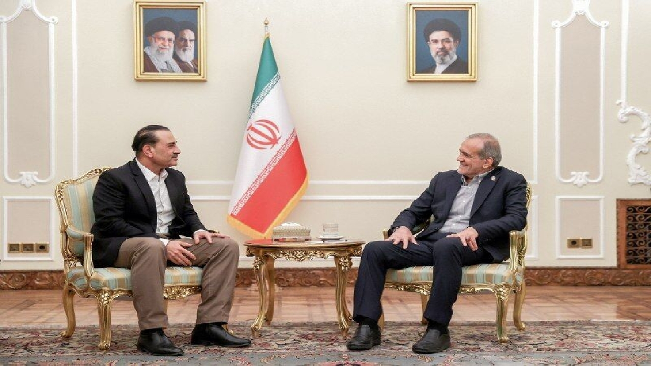 پزشکیان: زور و قلدری آمریکا راهگشا نیست/ تاکید عاصم منیر بر پیشبرد فرایند دیپلماسی