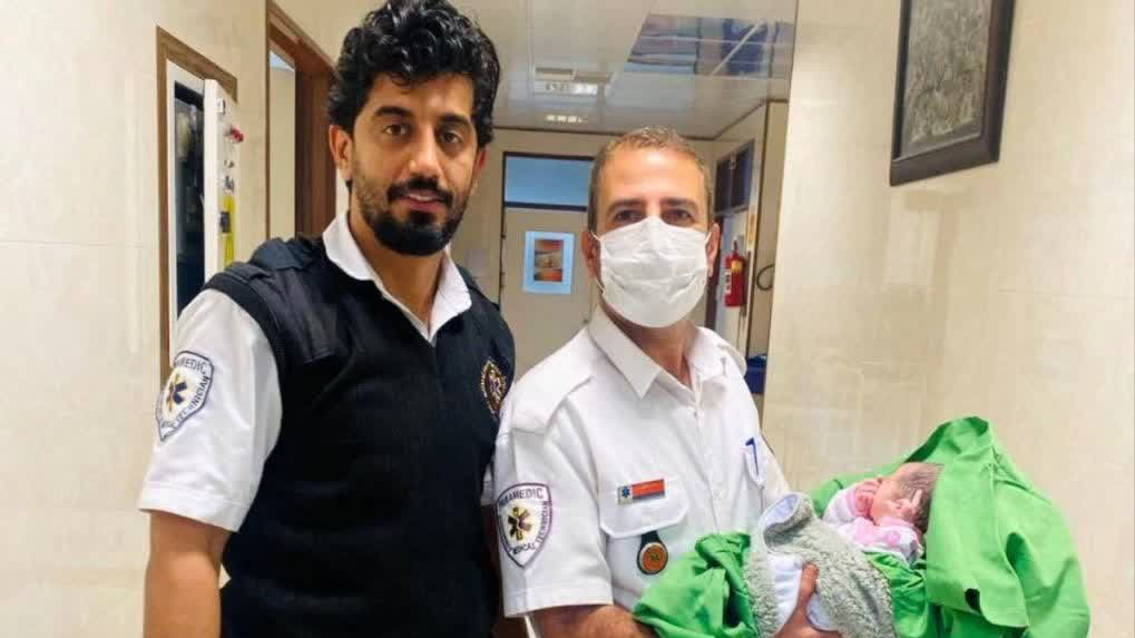 نوزاد عجول در آمبولانس متولد شد