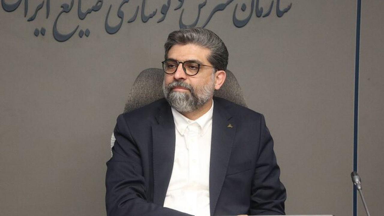 سهمیه سوخت مالکان خودروهای فرسوده قطع نمی‌شود