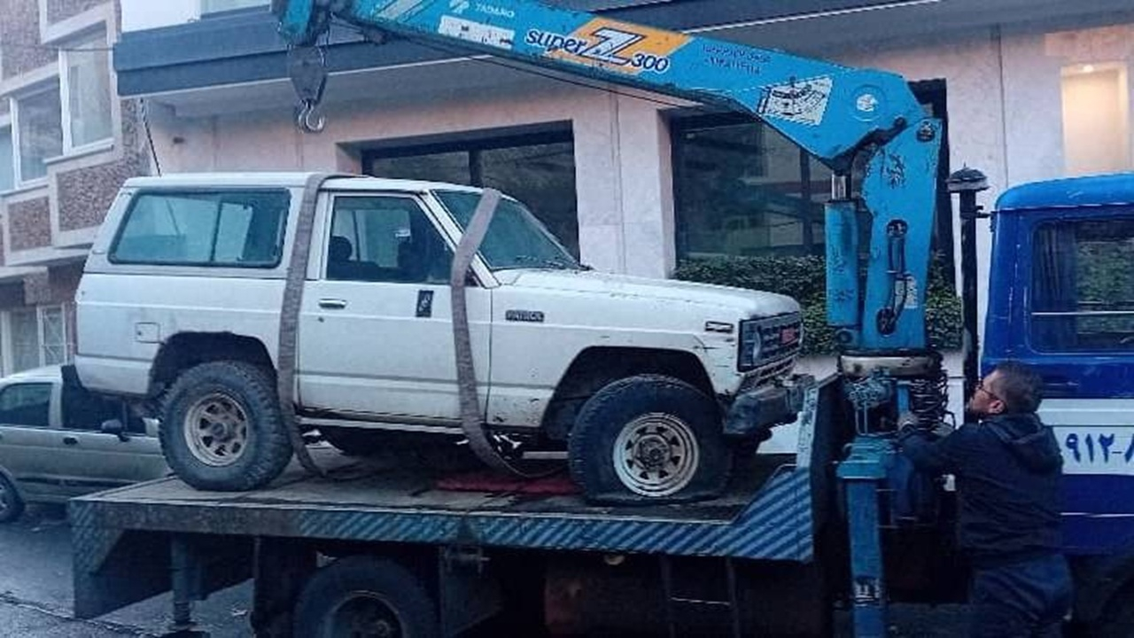 جمعآوری خودروهای اسقاطی از معابر منطقه یک با مطالبه شهروندان