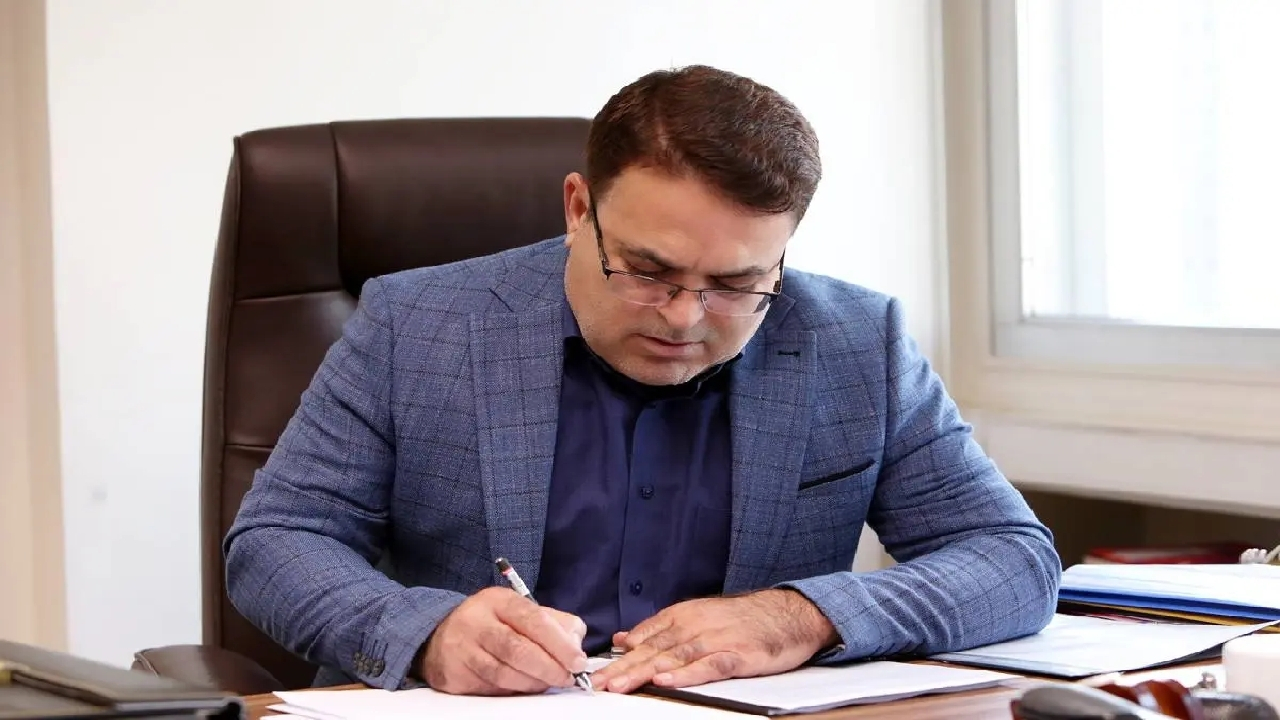 «با کتاب گفتوگو کنیم» شعار سیوچهارمین هفته کتاب جمهوری اسلامی ایران است