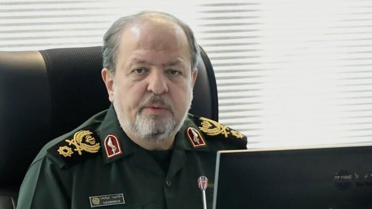 سرپرست وزارت دفاع: هر مساله میدان نبرد باید به یک راهکار فناورانه تبدیل شود