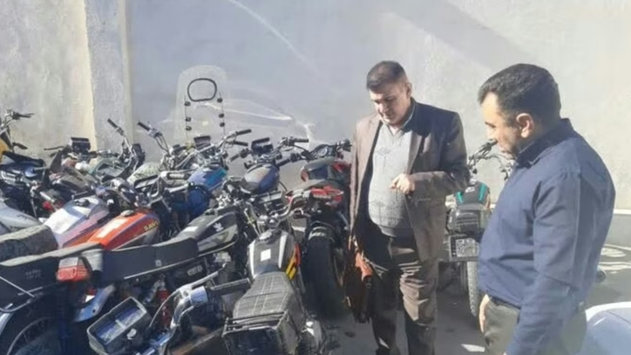تعیین تکلیف ۱۷ هزار خودرو و موتور سیکلت توقیف شده در پارکینگ‌های تهران توسط پلیس