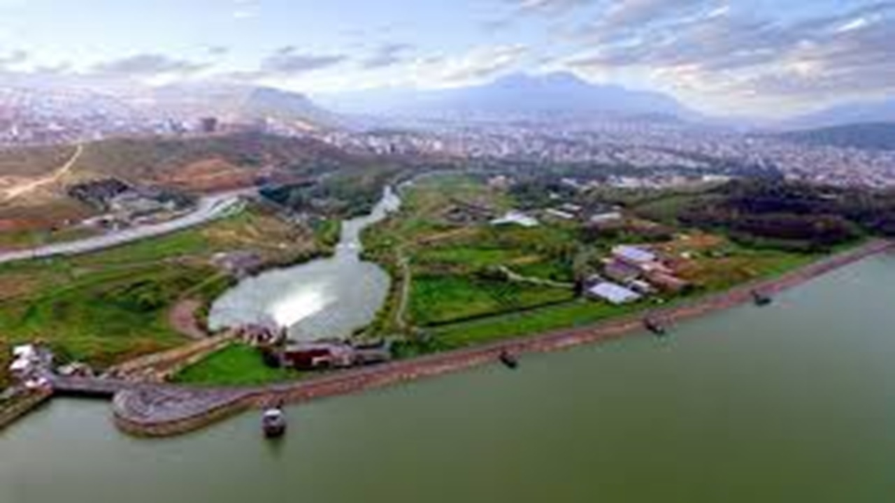 میزبانی مهاباد از گردشگران تابستانی + فیلم