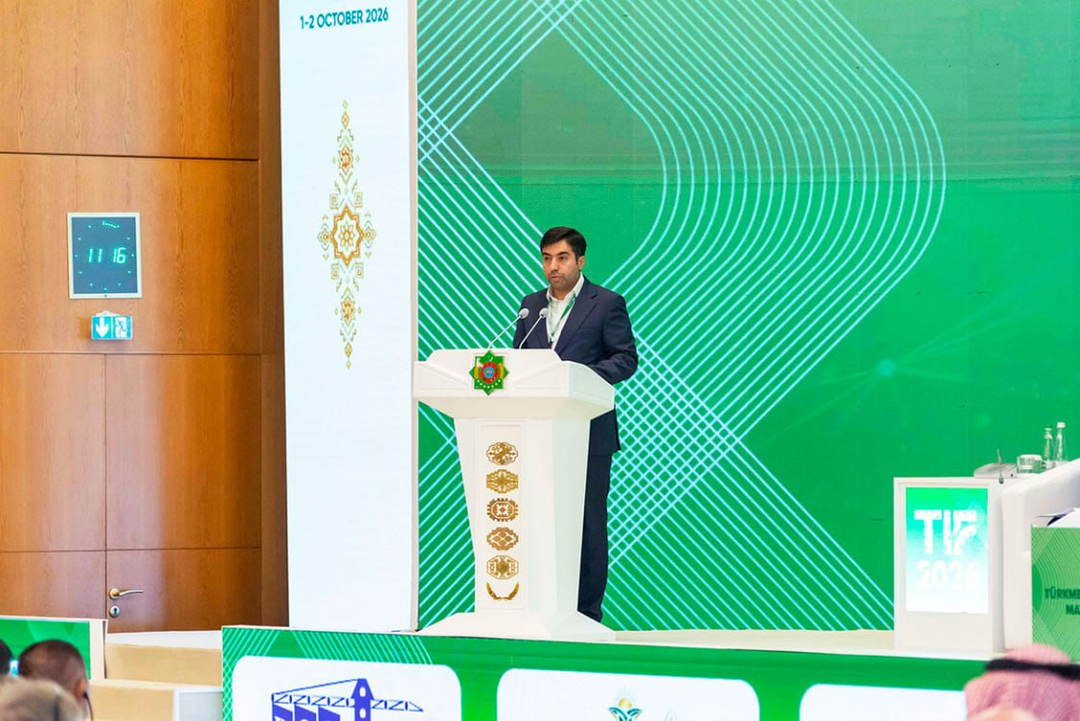تهران خواهان گسترش همکاری‌های سرمایه‌گذاری و لجستیکی با عشق‌آباد