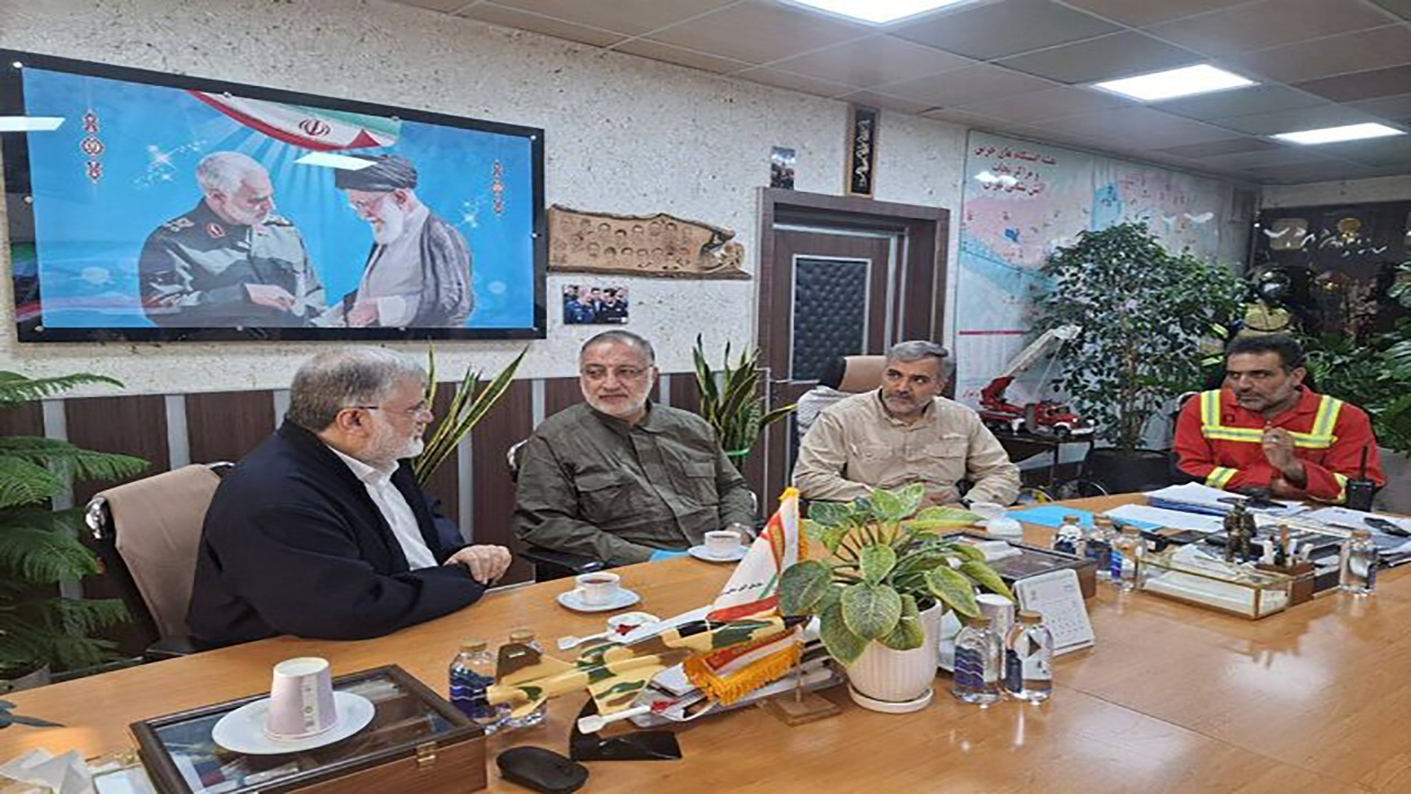 بازدید استاندار و شهردار تهران از اداره مرکزی سازمان آتش نشانی و خدمات ایمنی پایتخت