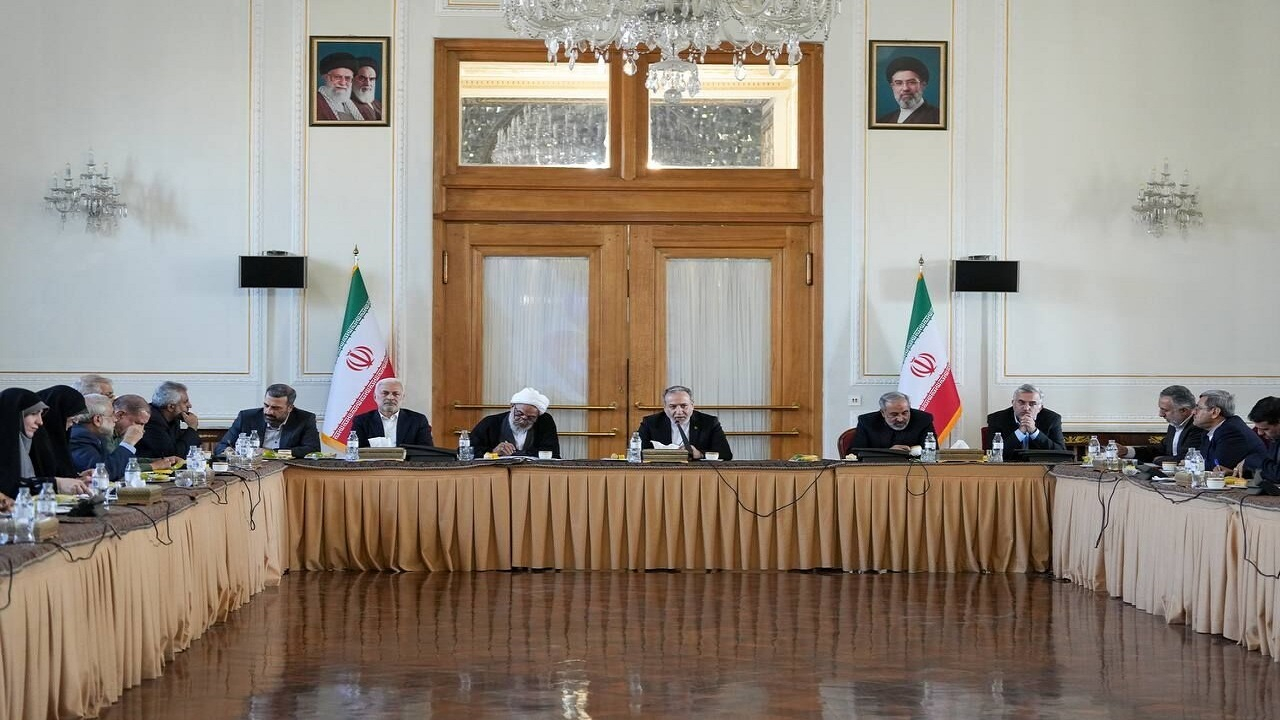 عراقچی: وزارت خارجه استفاده از ظرفیتهای دیپلماسی را برای تأمین منافع ملی دنبال میکند