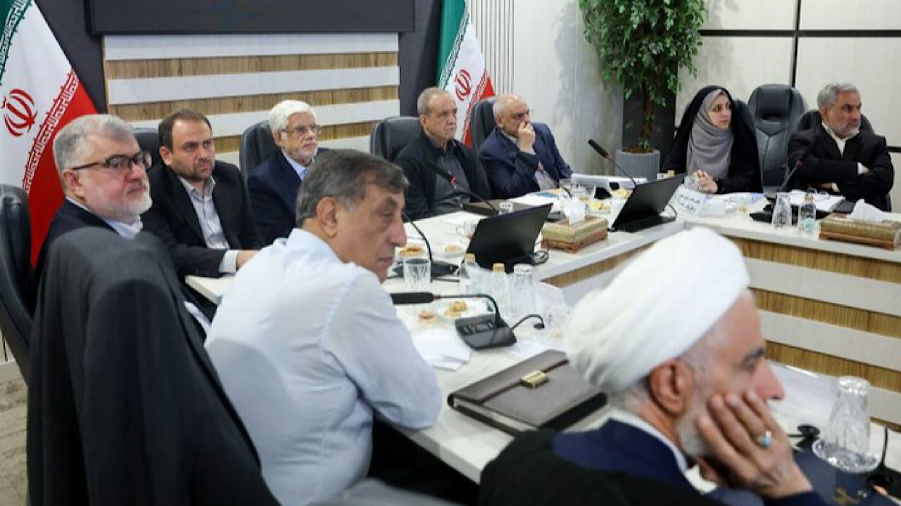 پزشکیان: نیاز باشد برای صرفهجویی مجموعههای فرهنگی و ورزشی تعطیل میشوند