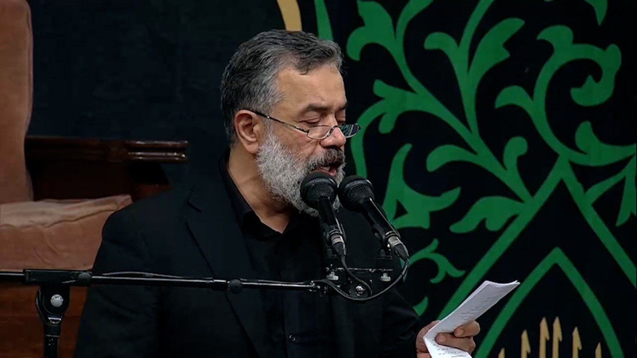 نوای «ایران‌ ای سرای امید» توسط محمود کریمی در حسینیه امام خمینی (ره) + فیلم