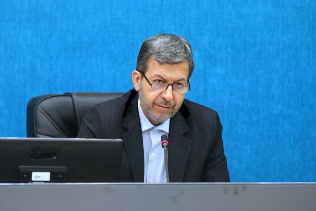 هدفگذاری برای رسیدن به ظرفیت ۵ هزار و ۳۰۰ مگاوات انرژی خورشیدی در استان اصفهان