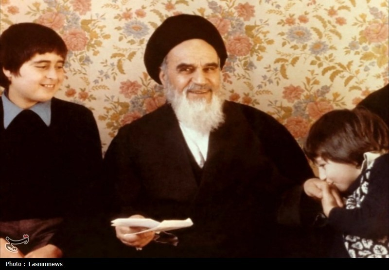 امام راحل روحیه امید و خودباوری را در دل جوانان زنده کرد