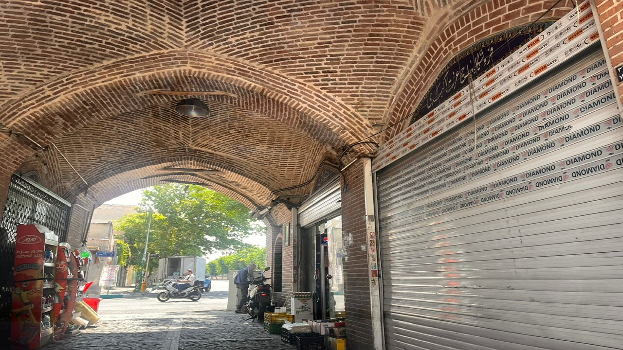 بازارچه نوستالژیک در قلب خانی‌آباد با بوی نان داغ و کباب داغ