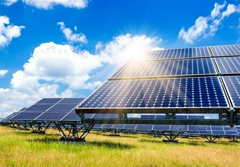 وام ۴۰۰ میلیونی؛ گام نخست مشارکت مددجویان در نیروگاه‌های خورشیدی است