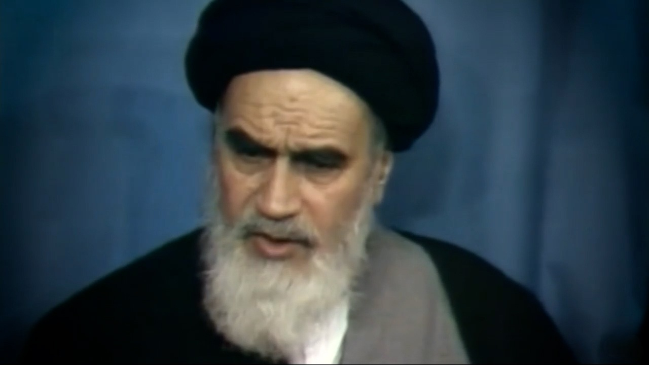 بازخوانی سخنان امام خمینی (ره) درباره ایستادگی مقابل آمریکا + فیلم