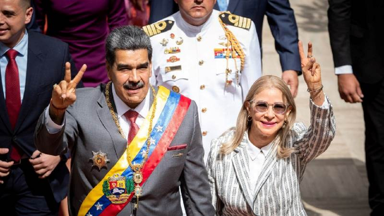 مادورو اتهامات وارده علیه خود را رد کرد