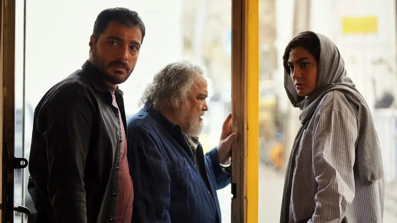 «کافه سلطان»؛ جنگِ نسل‌ها و سکوتی که میان فنجان‌های قهوه می‌شکند