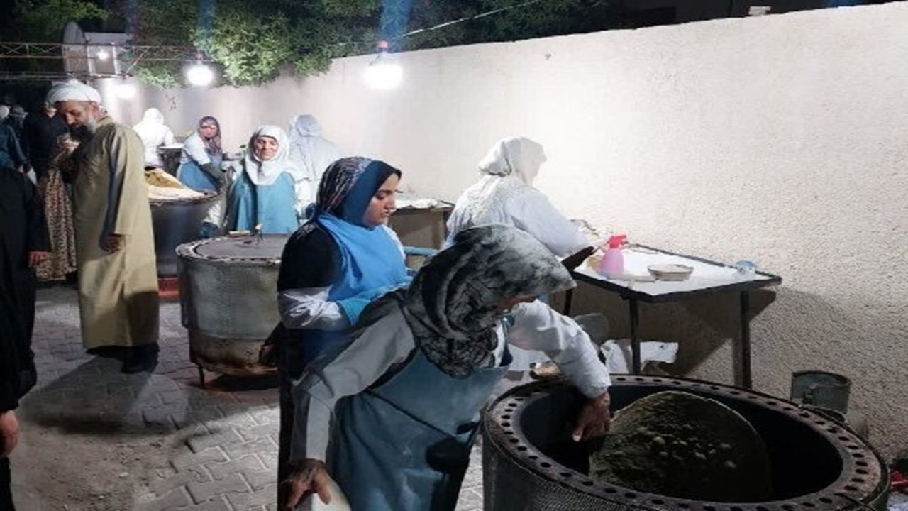 عطر نان تازه در مسیر نجف؛ روایت خادمانی که با دل خدمت میکنند