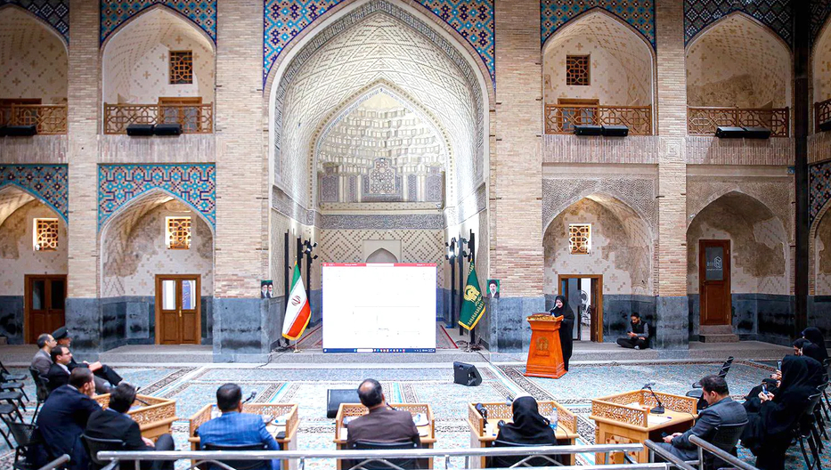 برگزاری رویداد علمی دفاع از پایان‌نامه‌های کارشناسی‌ارشد در حرم مطهر رضوی